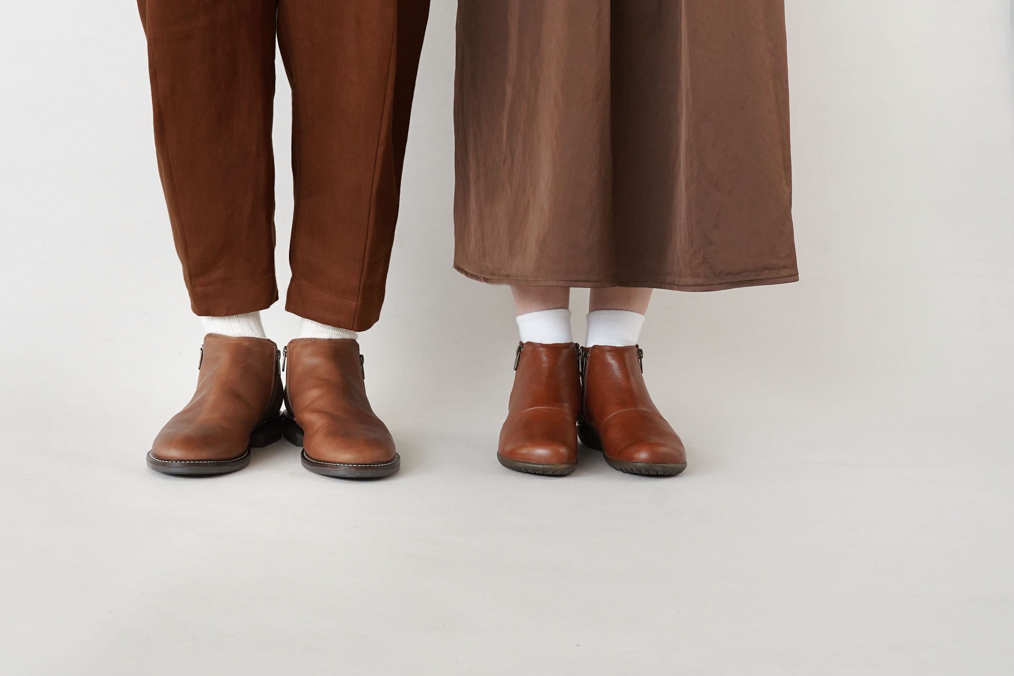 ち*ぼ様 NAOT ブラウンカラー 37 オンラインショップ - NAOT ナオト