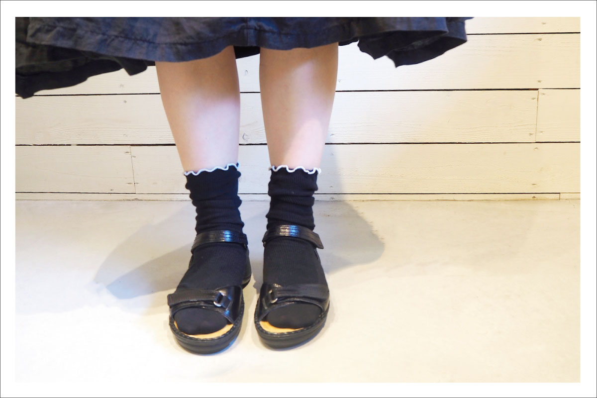 実験してみよう1 サンダル 靴下の合わせ方 Naot ナオトジャパンオフィシャルサイト